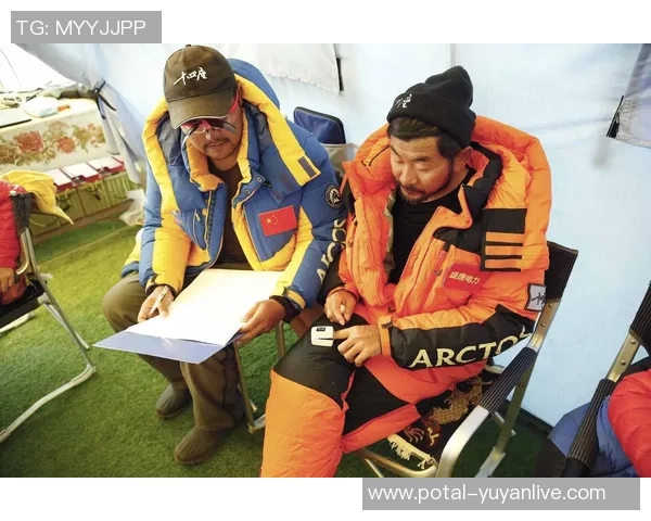 张伟专访：从青涩少年到电竞传奇的英雄联盟之路回顾